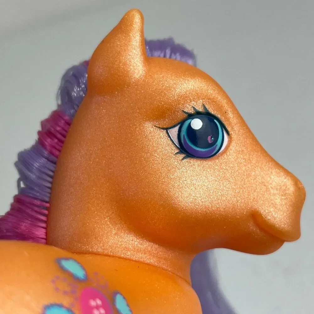 VTG G3 My Little Pony Sew-and-So Orange Purple Pink Button Hasbro 2004 - Flaw